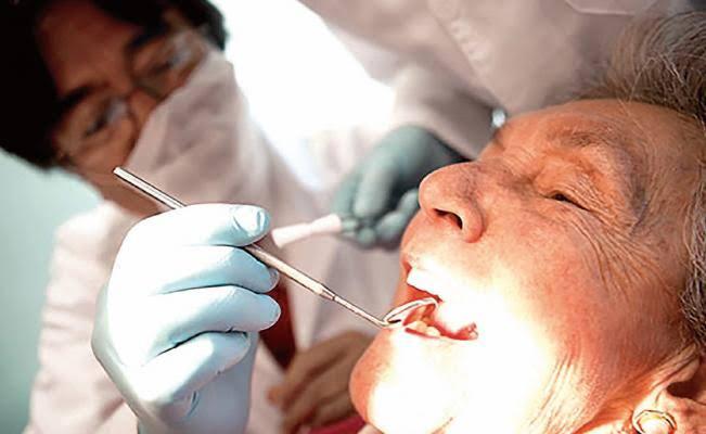 SALUD DENTAL PARA ADULTOS MAYORES 9arrugas