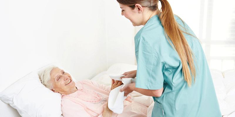 TÉCNICAS DE HIGIENE Y ASEO PARA PERSONAS MAYORES 15rodillas