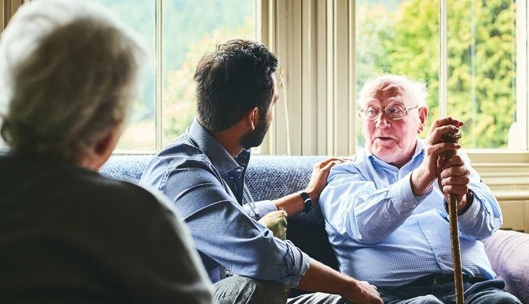 Todo Sobre Como Cuidar A Un Adulto Mayor En Casa 0580