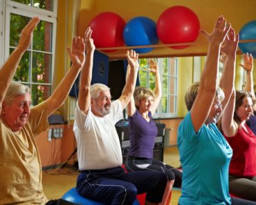 EJERCICIOS EN CASA PARA ADULTOS MAYORES